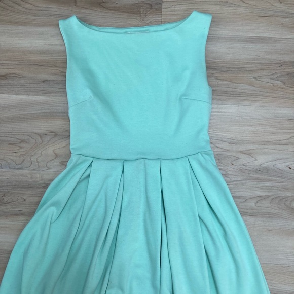 *HOST PICK* Monteau Babydoll Dress - Picture 2 of 6